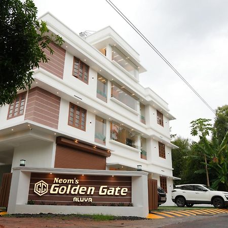 Neom'S Golden Gate Hotel Alwaye Ngoại thất bức ảnh