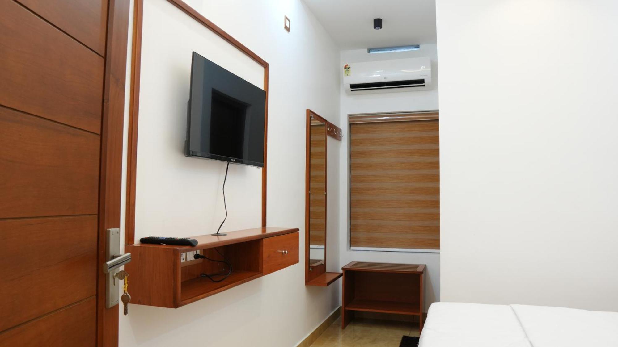 Neom'S Golden Gate Hotel Alwaye Ngoại thất bức ảnh