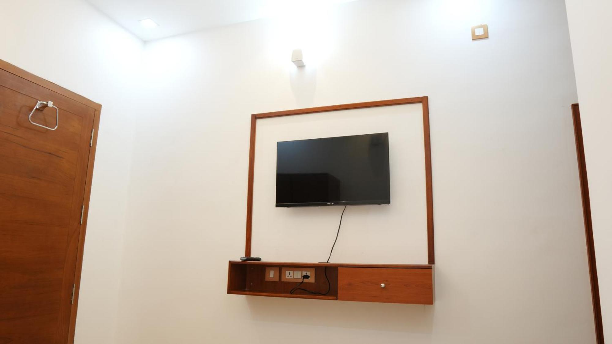 Neom'S Golden Gate Hotel Alwaye Ngoại thất bức ảnh